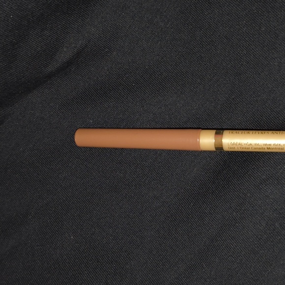 L'Oréal Colour Riche Lip Liner Toffee To Go Caramel - Picture 2 of 2